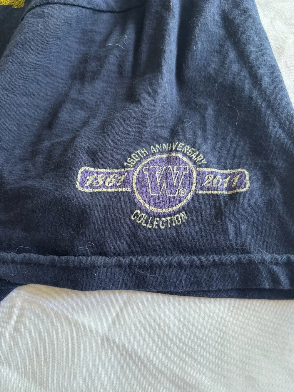 Vintage University of WA "National Champions" Graphic Tee with Yellow Print - Picture 7 of 8